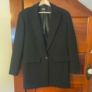 Zara Womens Black Single Breasted Long Blazer, Small